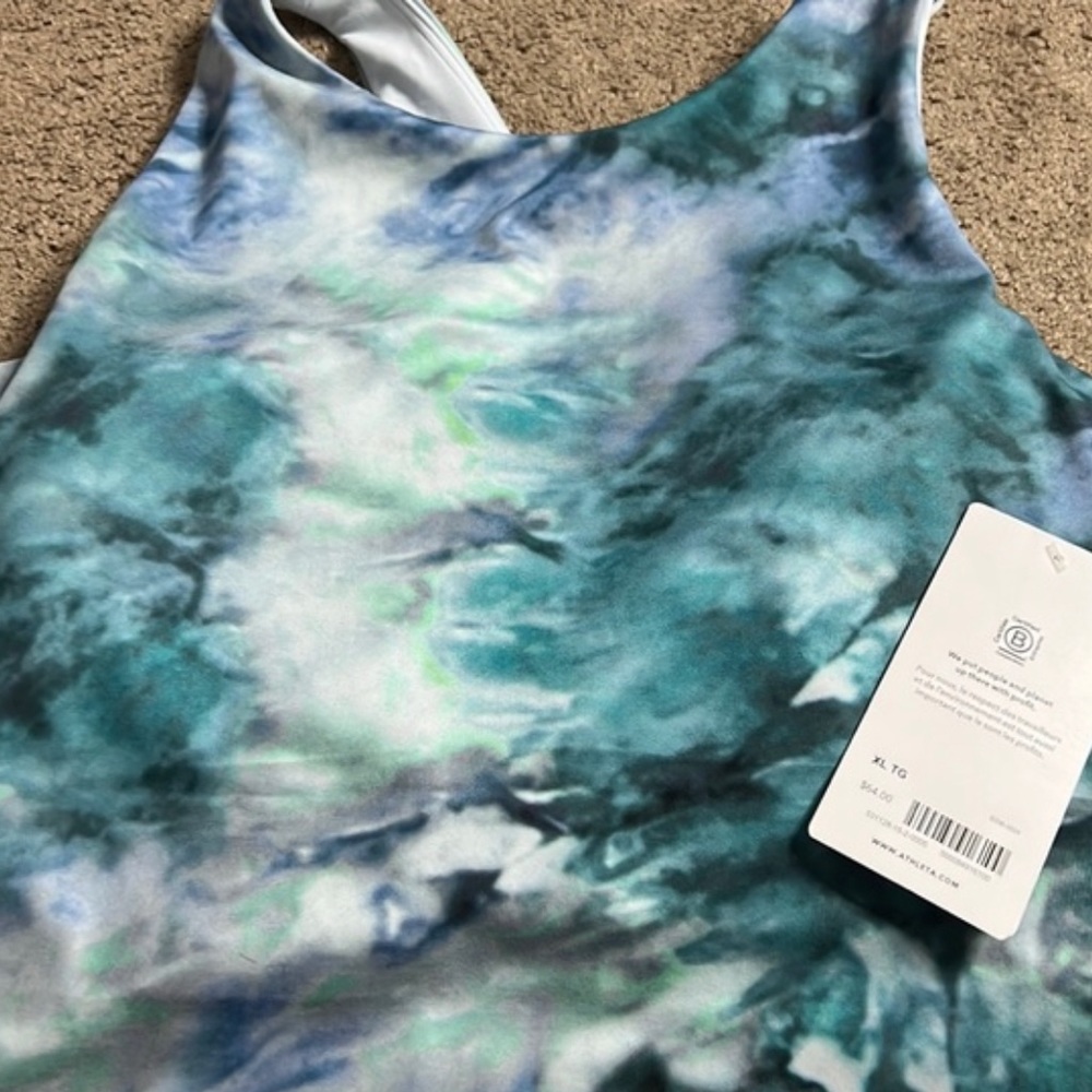 - NWT Athleta D-DD Conscious Crop Printed - Picture 4 of 6